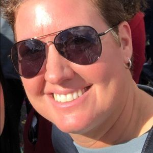 Meet your Posher, Charlotte